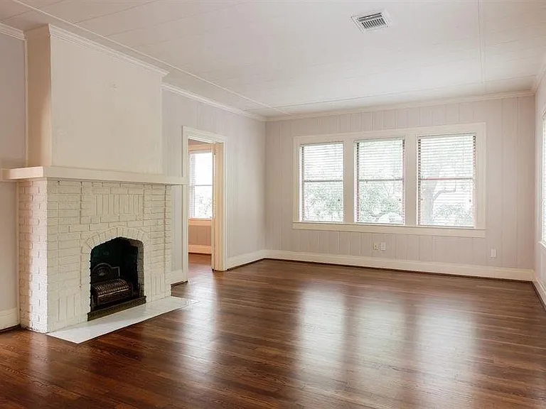 1212 Milford St #1 — Photo 13