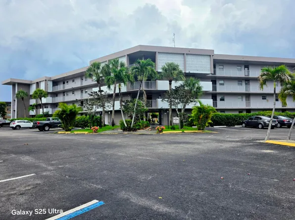 2800 NW 47th Terrace #206b, Lauderdale Lakes, FL 33313