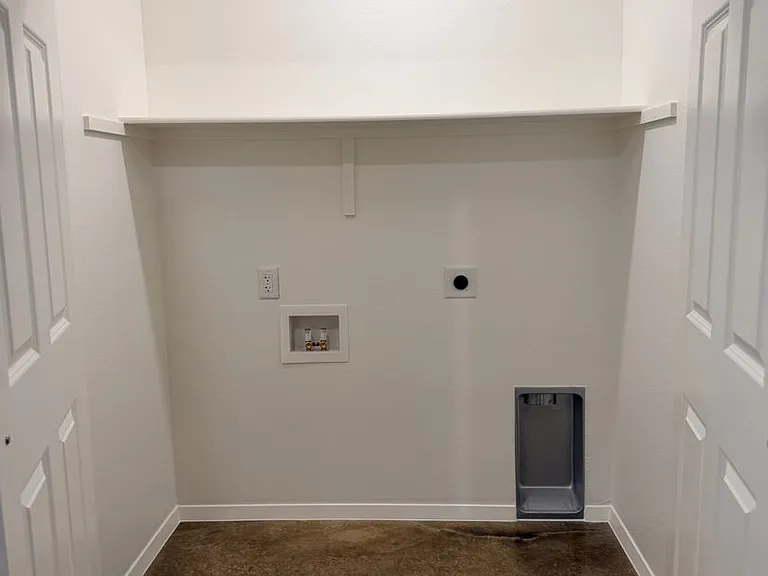 983 Cline Dr — Photo 9
