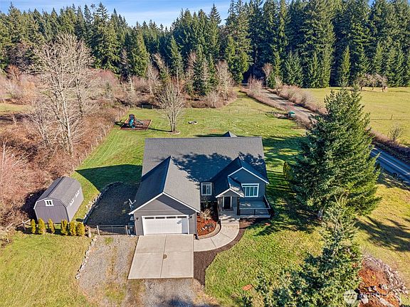 4th image of 9912 138th Avenue SE