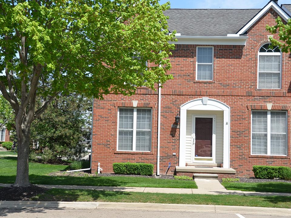1st image of 41752 Brownstone Dr