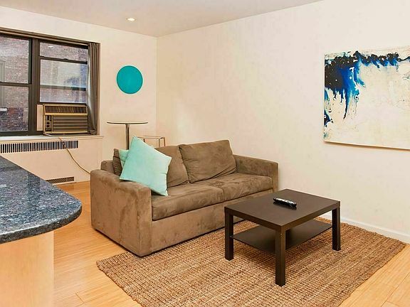 3rd image of 205 W 15th St #4TT