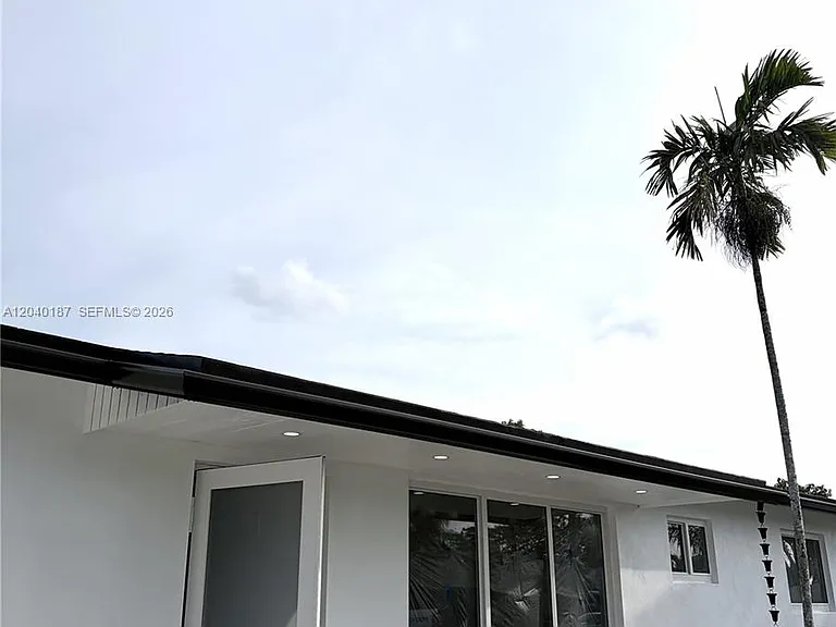 14974 SW 298th Ter — Photo 2