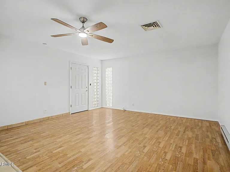 3734 E Montecito Ave — Photo 29