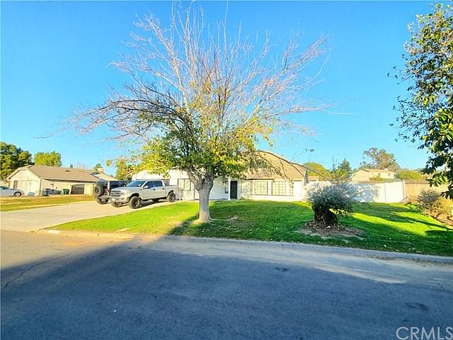 2nd image of 260 Bob White Ln