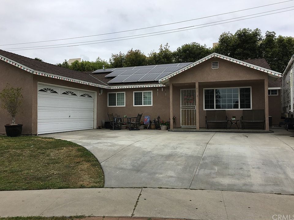 1st image of 8233 Maple Dr