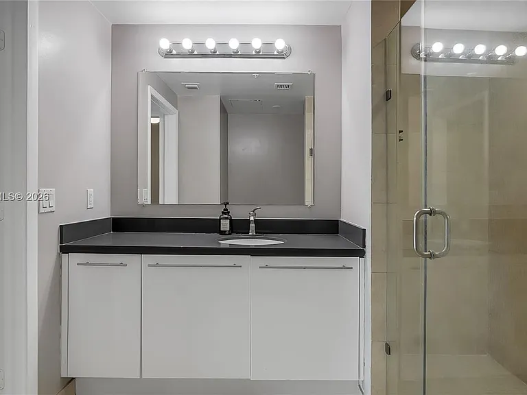 90 SW 3rd St #3003 — Photo 36