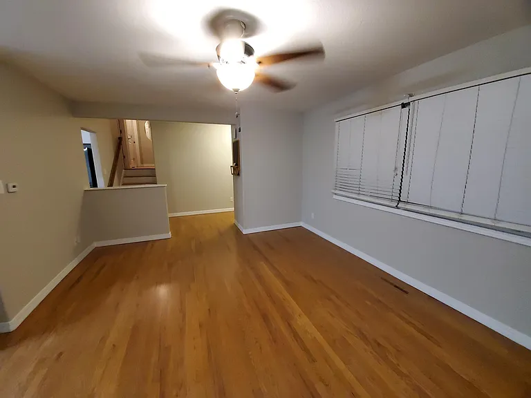924 Ellston St — Photo 5