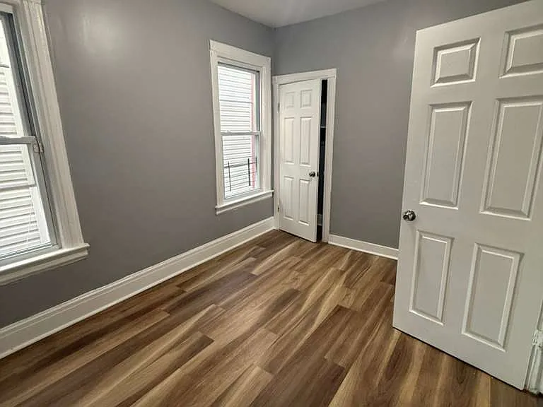 164 S 10th St #1 — Photo 6