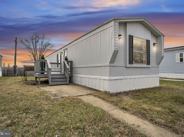 21 Marilyn Dr, Carlisle, PA 17013