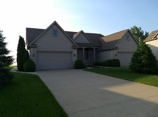 2863 S Waterside Ct, Marblehead, OH 43440