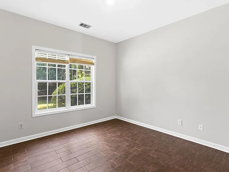 965 Dogwood Park Dr — Photo 18