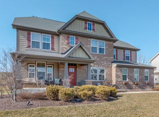 4715 Shumard Ln, Naperville, IL 60564