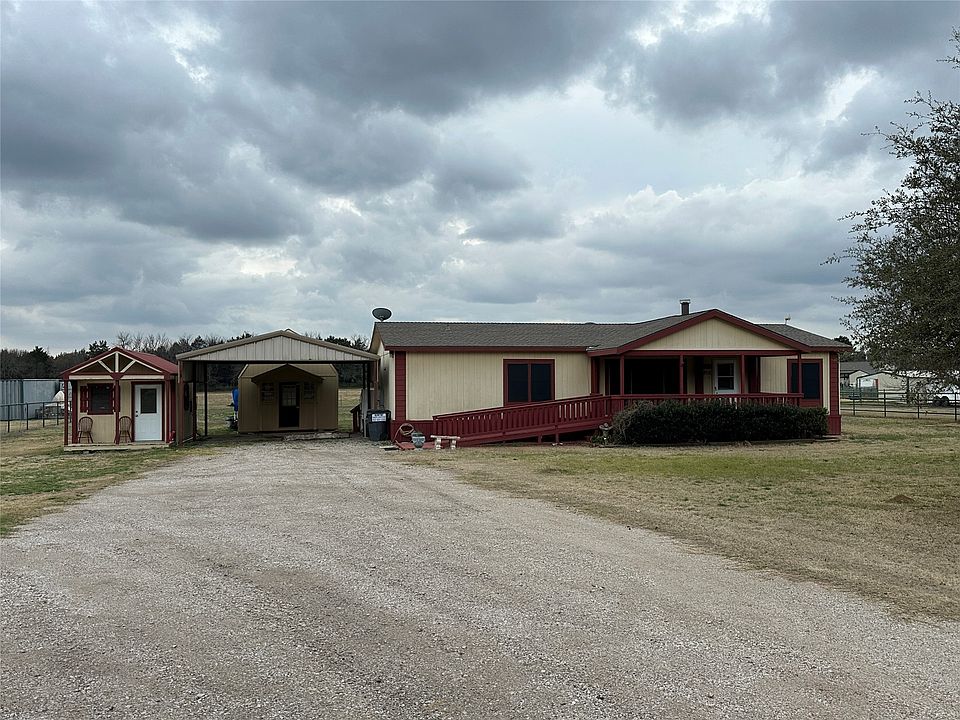 1st image of 212 Rose Cir