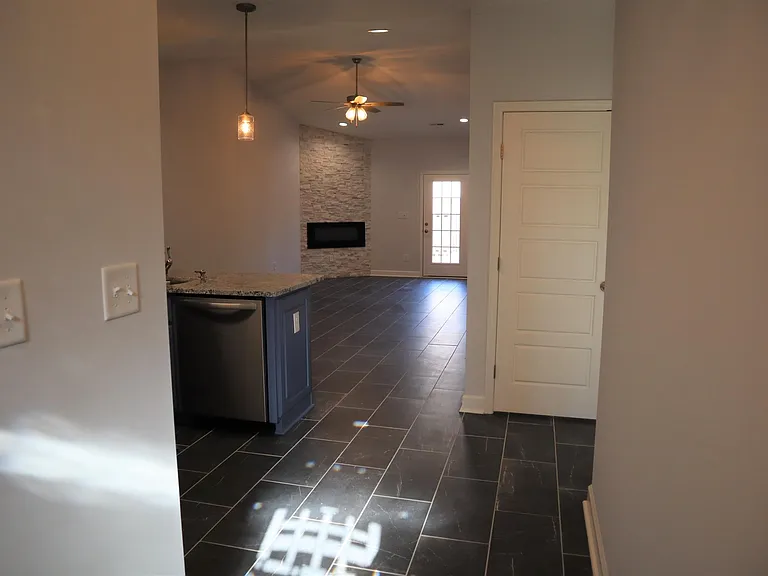 1506 S Taylor St #1 — Photo 3