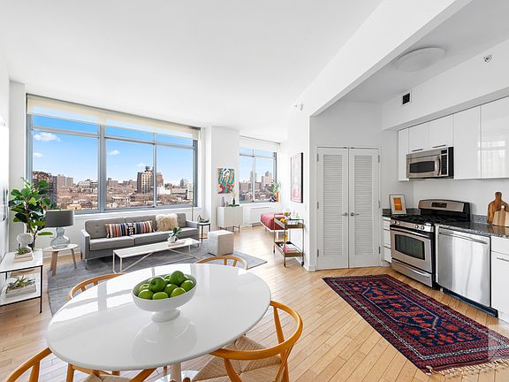 3rd image of 230 Ashland Pl APT 14B
