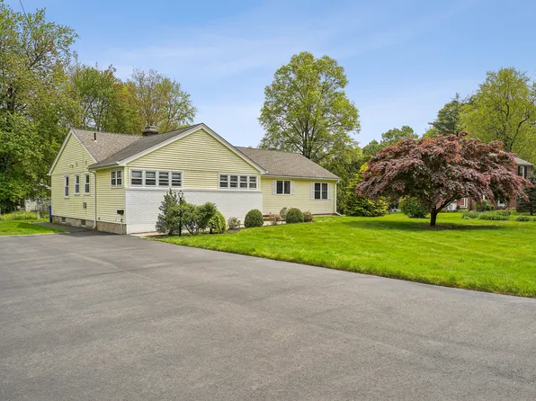 5 Stillman Road, Bloomfield, CT 06002