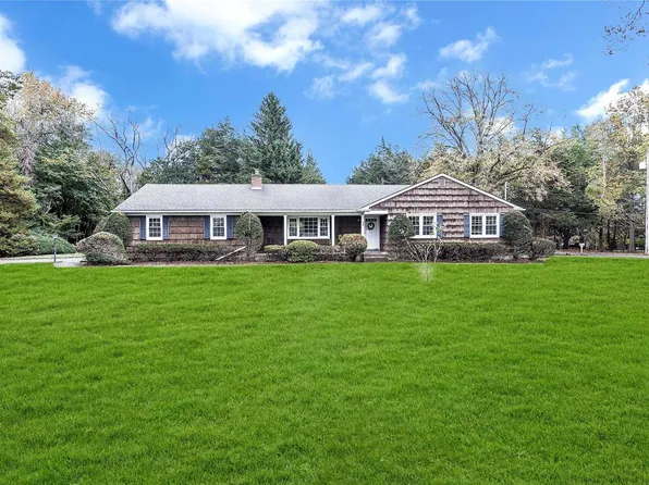 31 Maple Road, Setauket, NY 11733