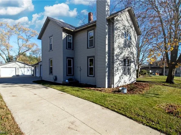 52 W Schultz Ave, Dalton, OH 44618