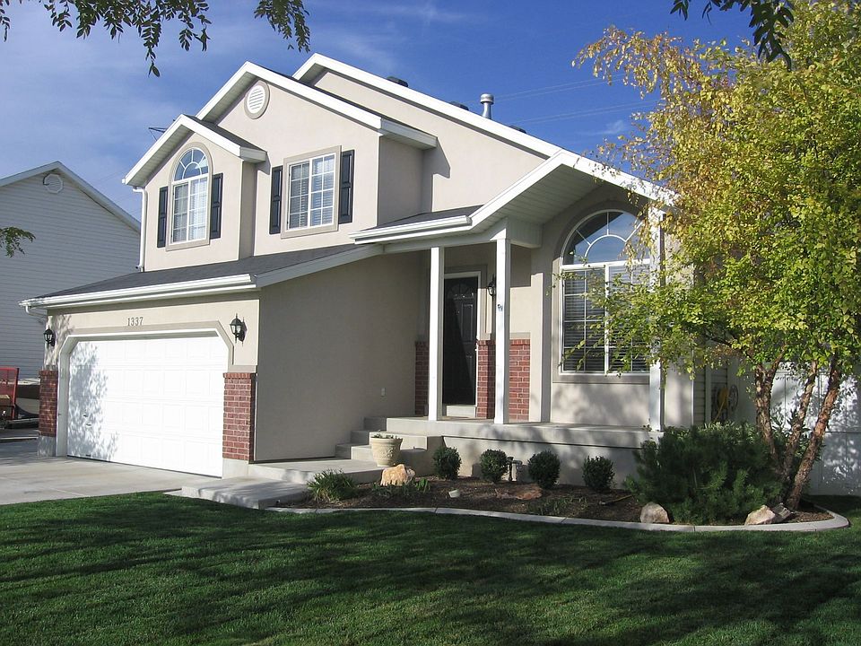 1337 Bridgeview Drive