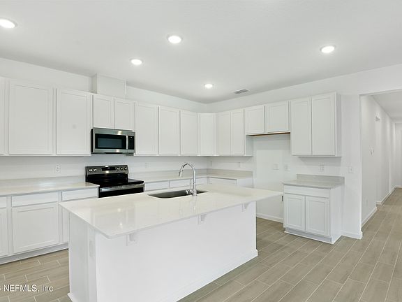 3rd image of 1766 CARNELIAN Street