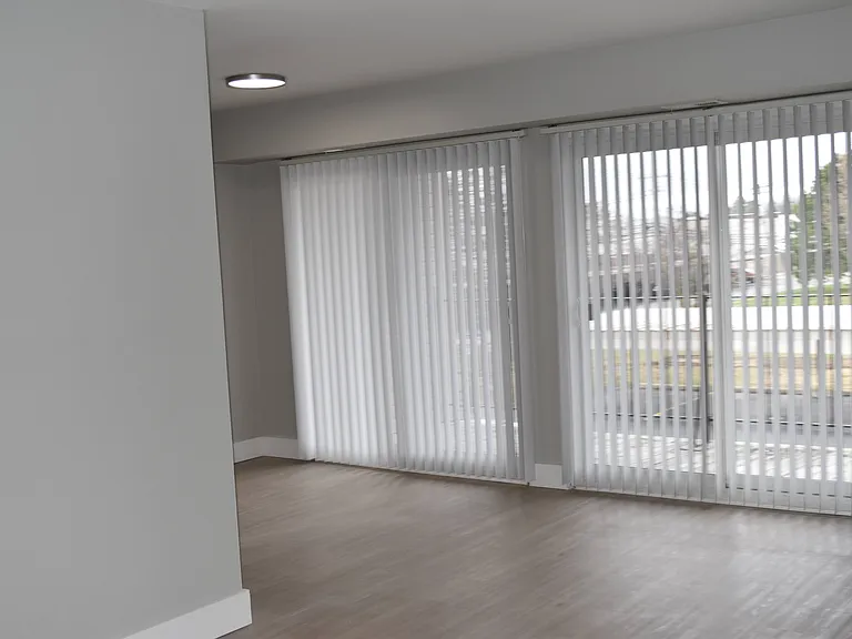 Sunnymede Apartments - Troy, MI — Photo 30