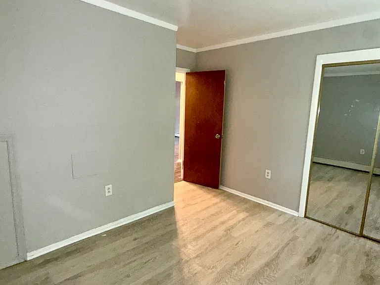 6014 Springfield Ave — Photo 3
