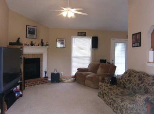 6180 Hummingbird Ln, Whitesburg, TN 37891