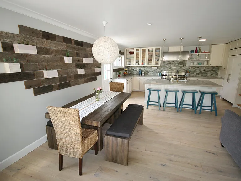 640 Aurora Ave — Photo 5