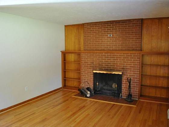 1st image of 128 Lynview Dr