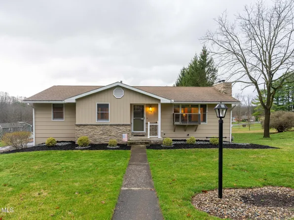 254 Karda Dr, Hollidaysburg, PA 16648