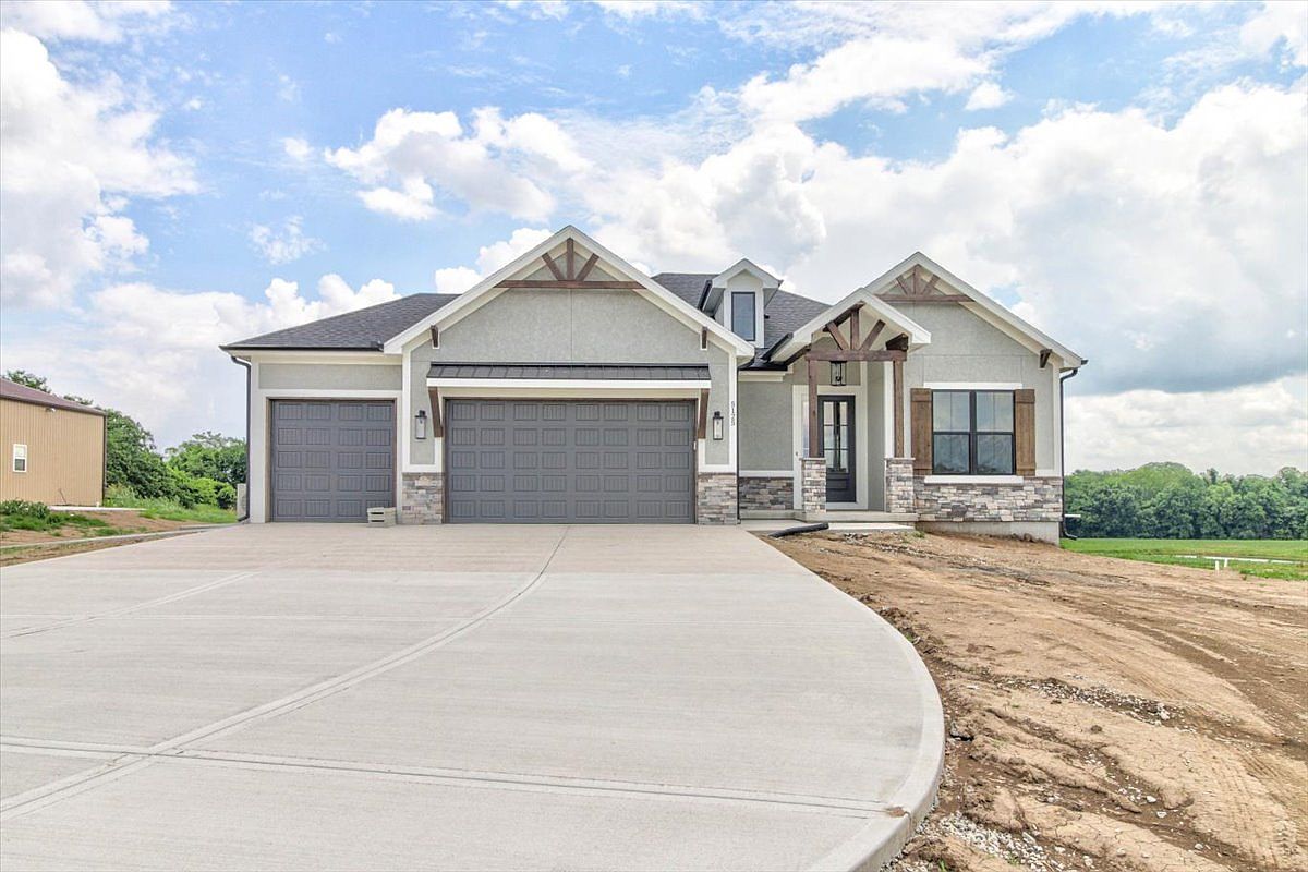 Kyle IV Plan, The Falls at Winterset Valley, Lees Summit, MO 64081 Zillow