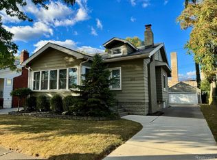 240 Pearson St, Ferndale, MI 48220