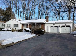 324 Woodcrest Ct, Manchester, NH 03109