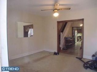 490 Ripka St, Philadelphia, PA 19128