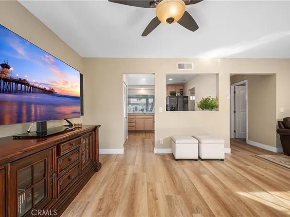 8215 Deerfield Dr, Huntington Beach, CA 92646