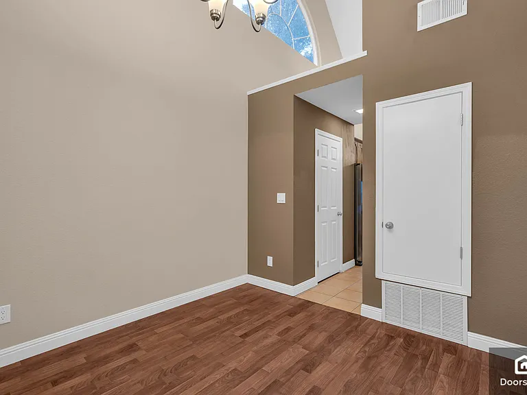 1714 Somerset Pl — Photo 12