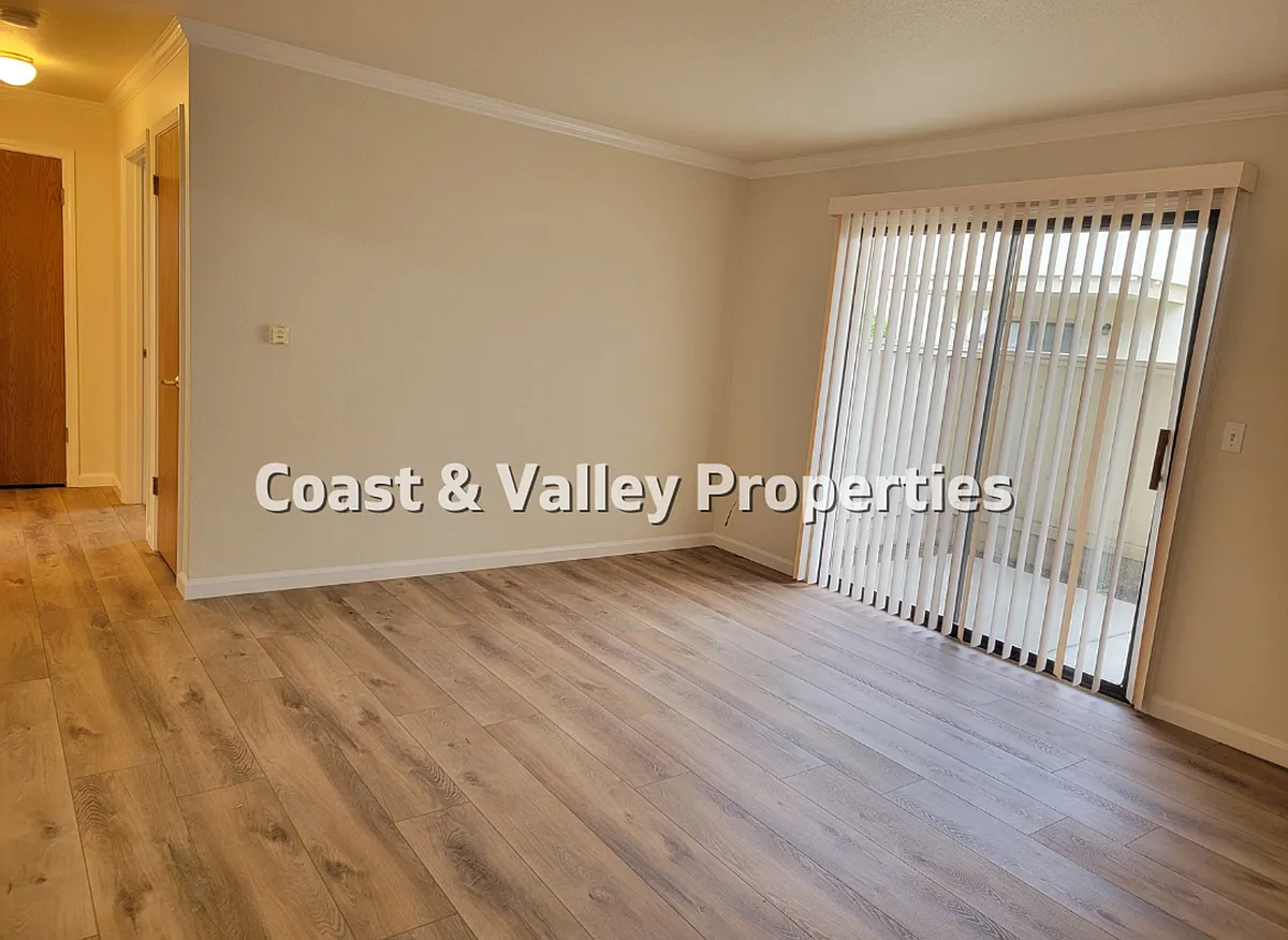 Building Photo - 776-780 Nacional Ct