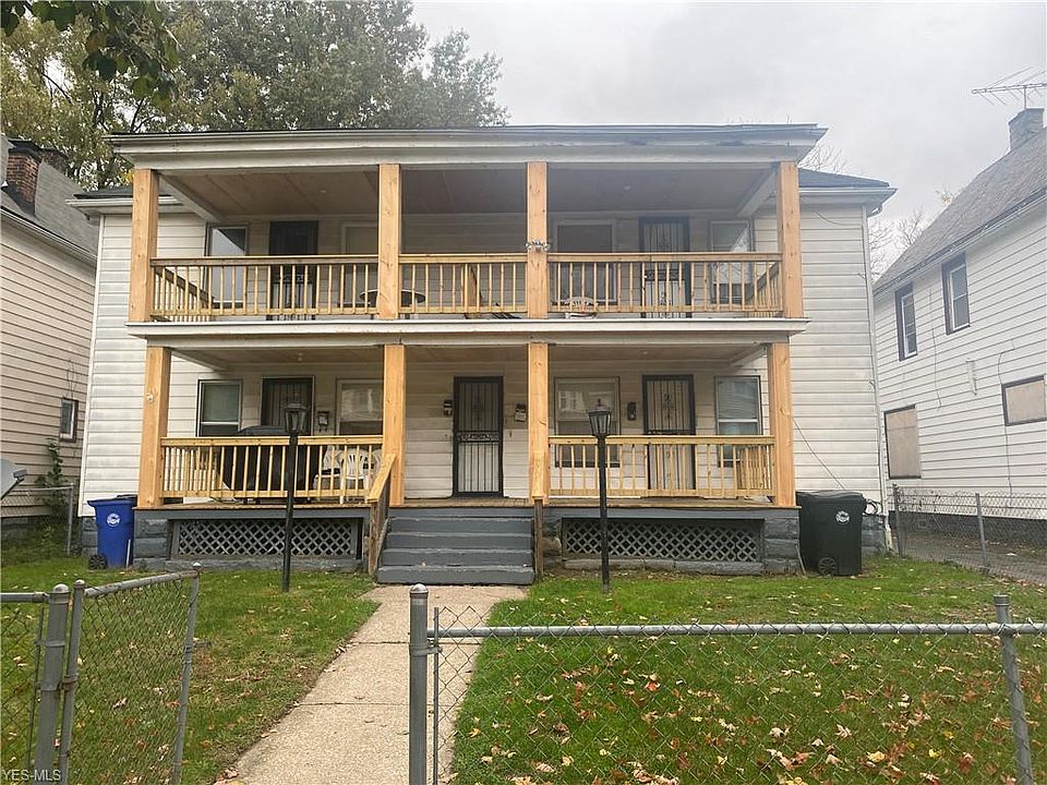 1st image of 665 E 115th St