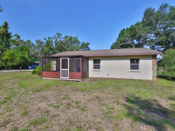 1019 Lakeside Dr, Seffner, FL 33584