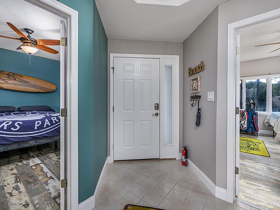 4th image of 1221 Tidewater Dr. #522