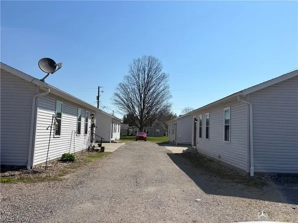 623 11th Dr NW, New Philadelphia, OH 44663