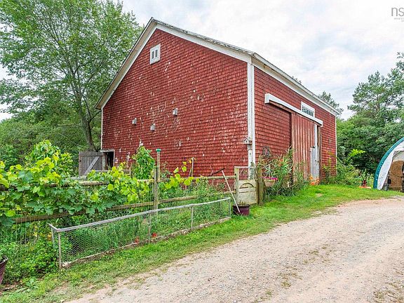 4th image of 1022 Ward Rd