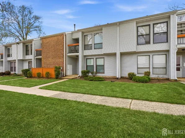 7 Dennison Dr #D, Hightstown, NJ 08520