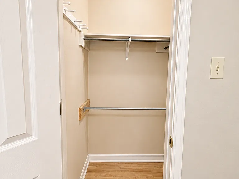 6037 Braeburn Ct — Photo 24