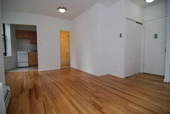 Rented by Building Equity Real Estate LLC | media 21