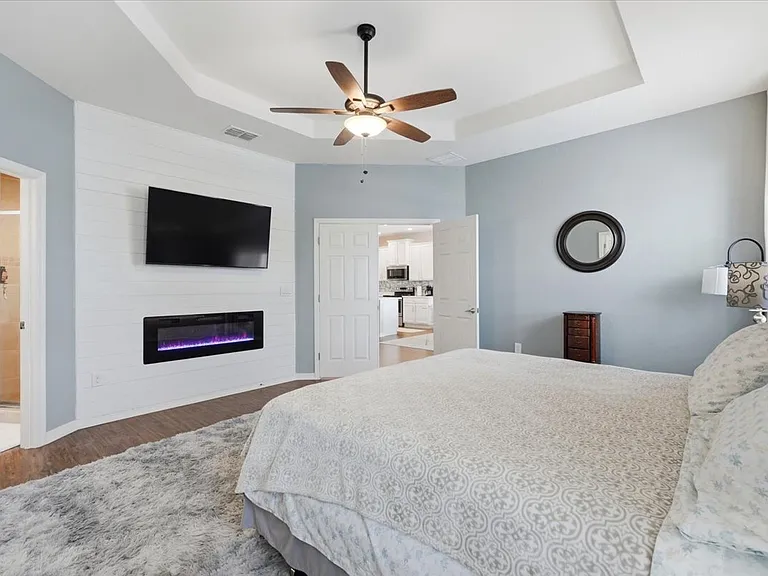 3615 Peregrine Way — Photo 26