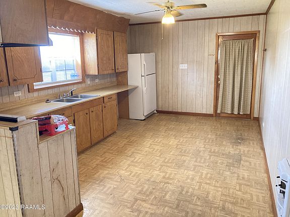 4th image of 4390 Catahoula Highway Hwy