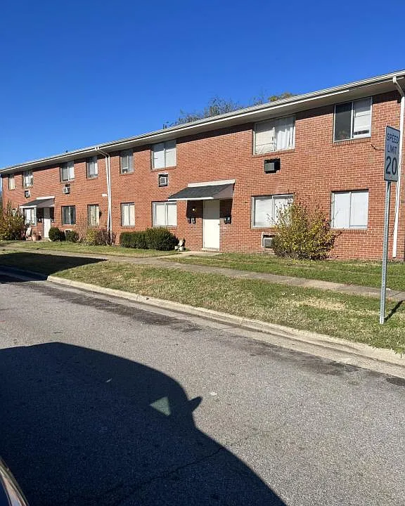 1300 Rugby St #E