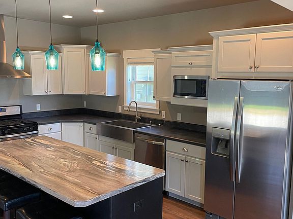 3rd image of 1636 Hidden Cove Ln